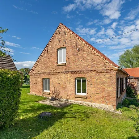 Holiday home Ferienhaus-sommerfrische-am-mueritzsee