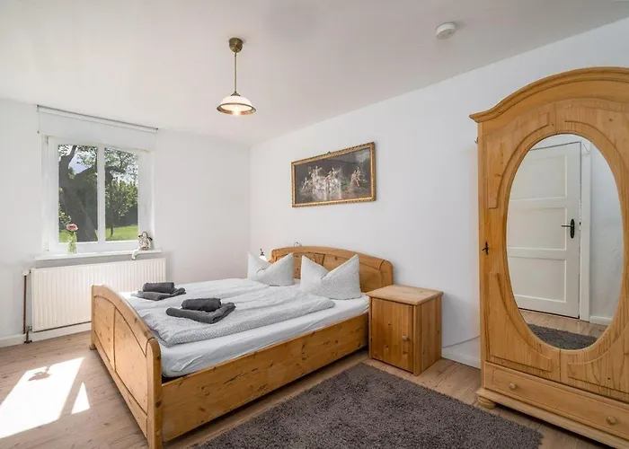 度假居 Ferienhaus-sommerfrische-am-mueritzsee *